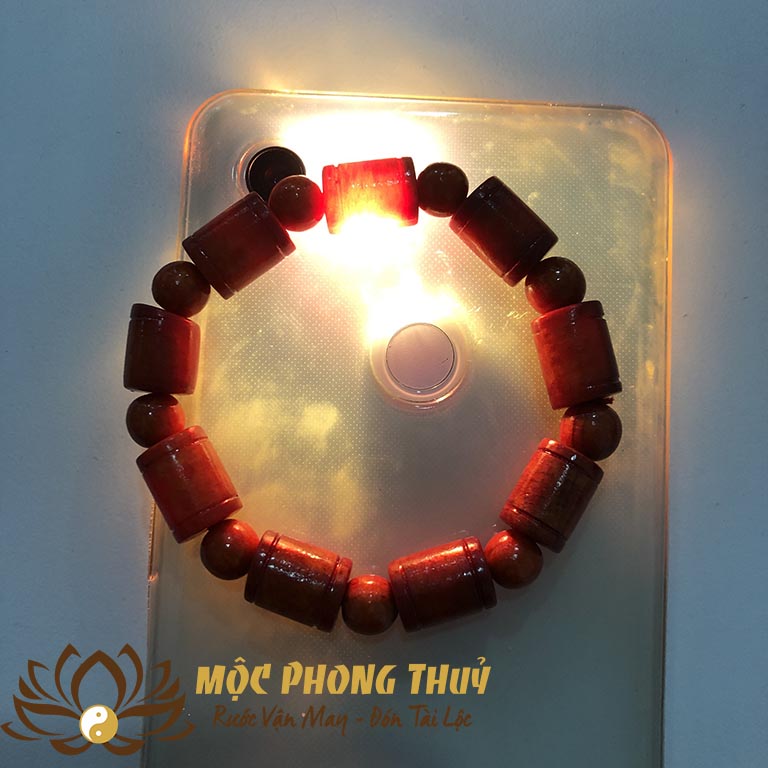 Vòng gỗ huyết rồng đốt trúc 10 li